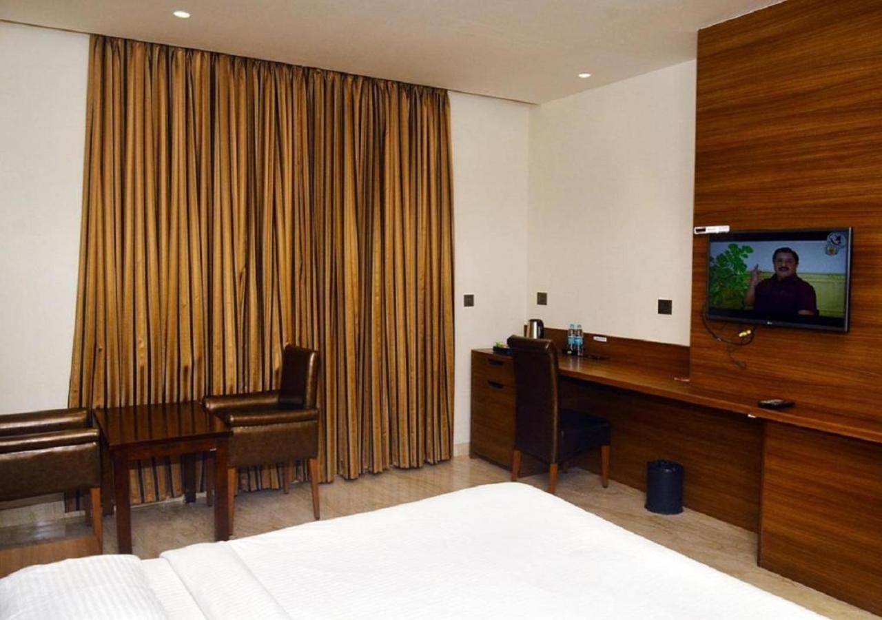 Golden Residency Hotell Ramanathapuram Exteriör bild